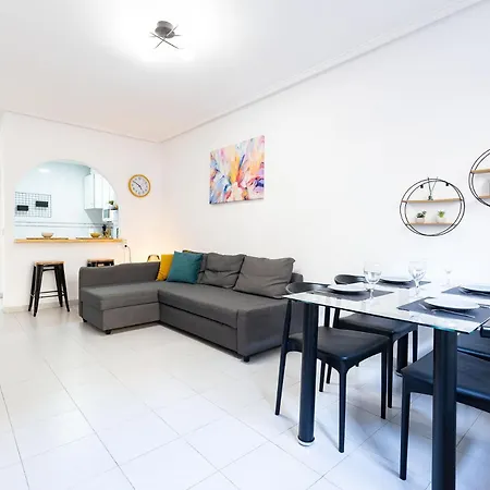 Playa Naufragos Y Piscina Comunitaria *