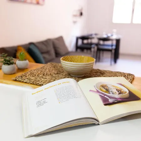 Playa Naufragos Y Piscina Comunitaria דירה