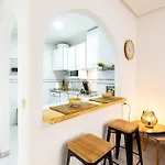 Апартаменты Playa Naufragos Y Piscina Comunitaria Торевьиа