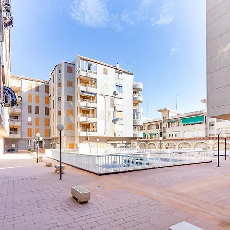 Playa Naufragos Y Piscina Comunitaria