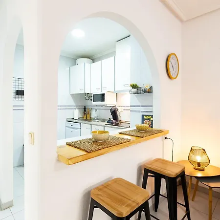 شقة Playa Naufragos Y Piscina Comunitaria تورّيفيِخا